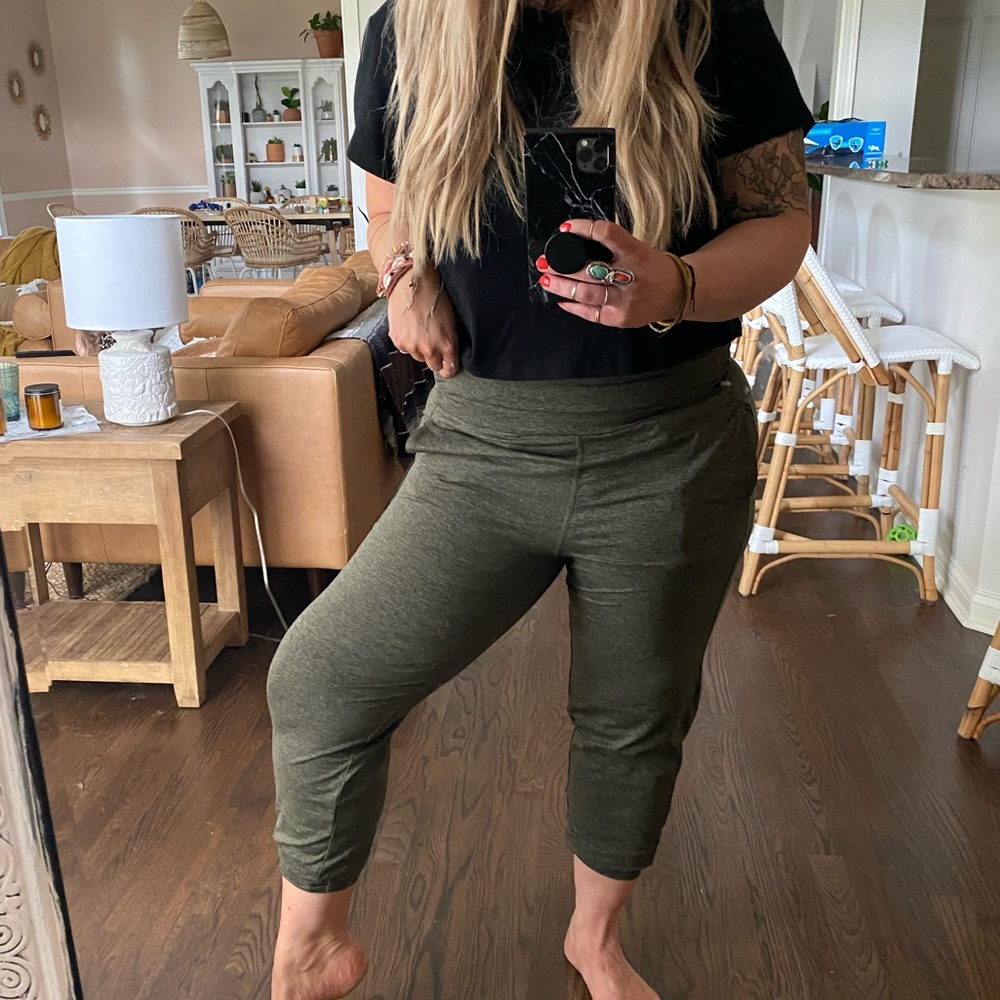 American Eagle Joggers